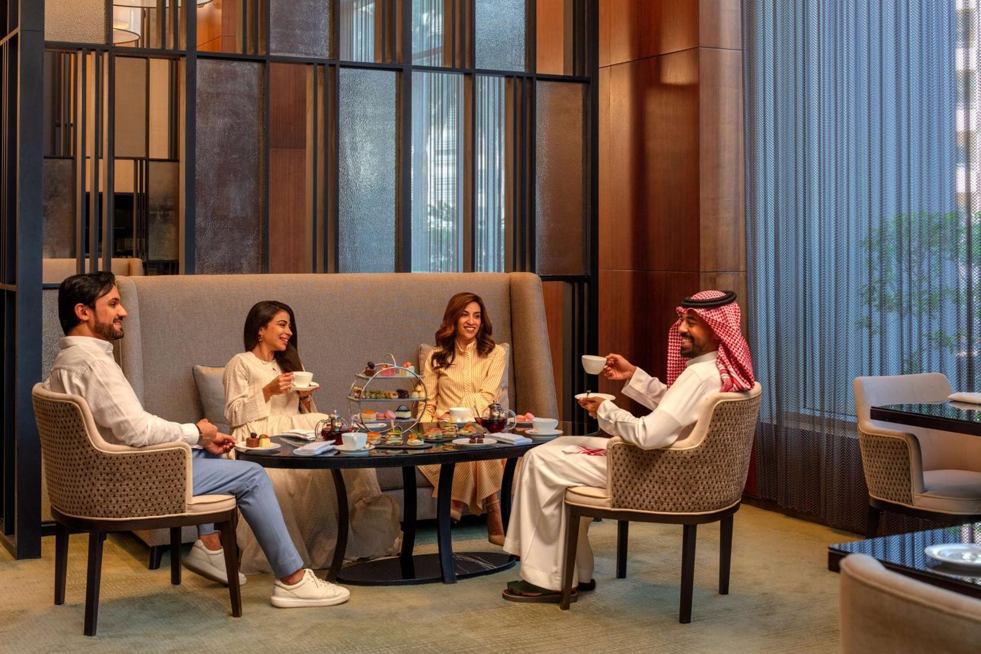 Hyatt Regency Riyadh Olaya Eksteriør bilde The Lounge at the Ritz-Carlton, DIFC