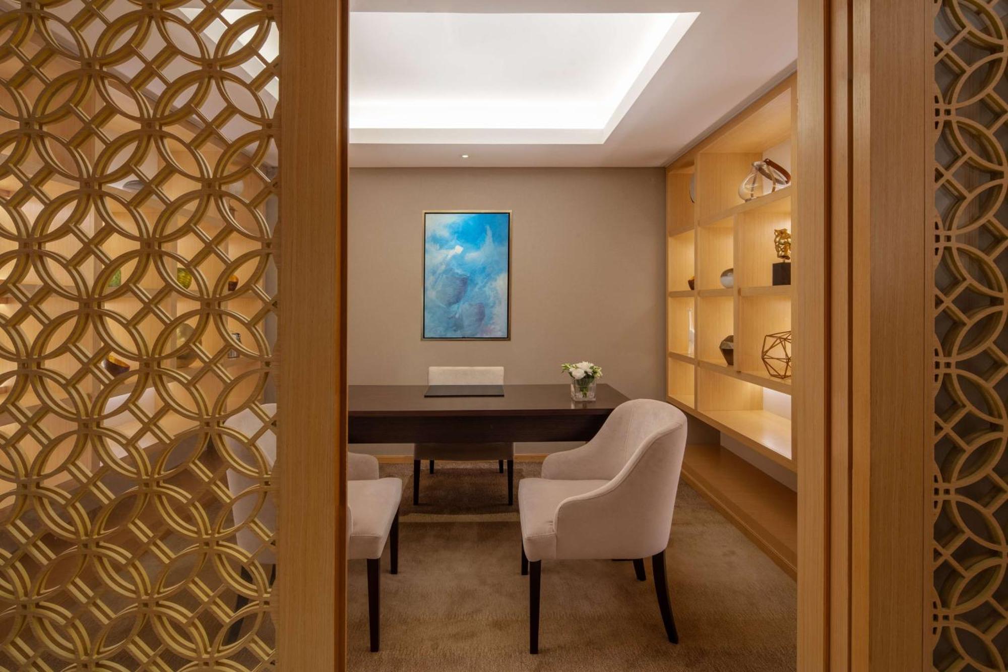 Hyatt Regency Riyadh Olaya Eksteriør bilde The study