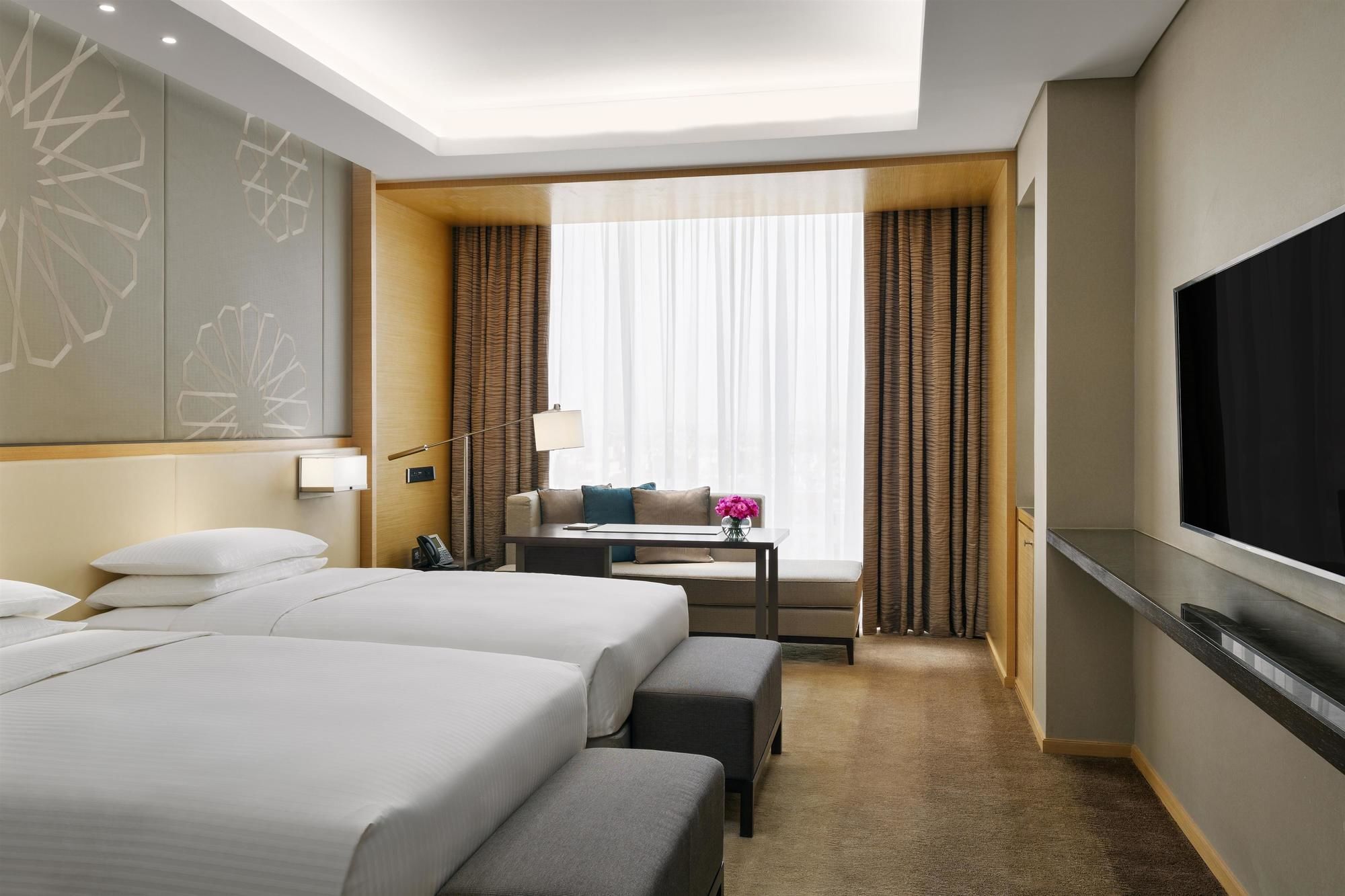 Hyatt Regency Riyadh Olaya Eksteriør bilde Deluxe Room
